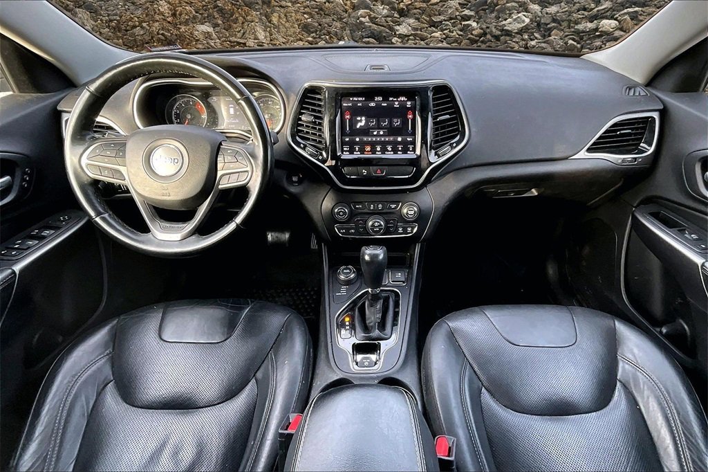 Used 2019 Jeep Cherokee Limited image 14