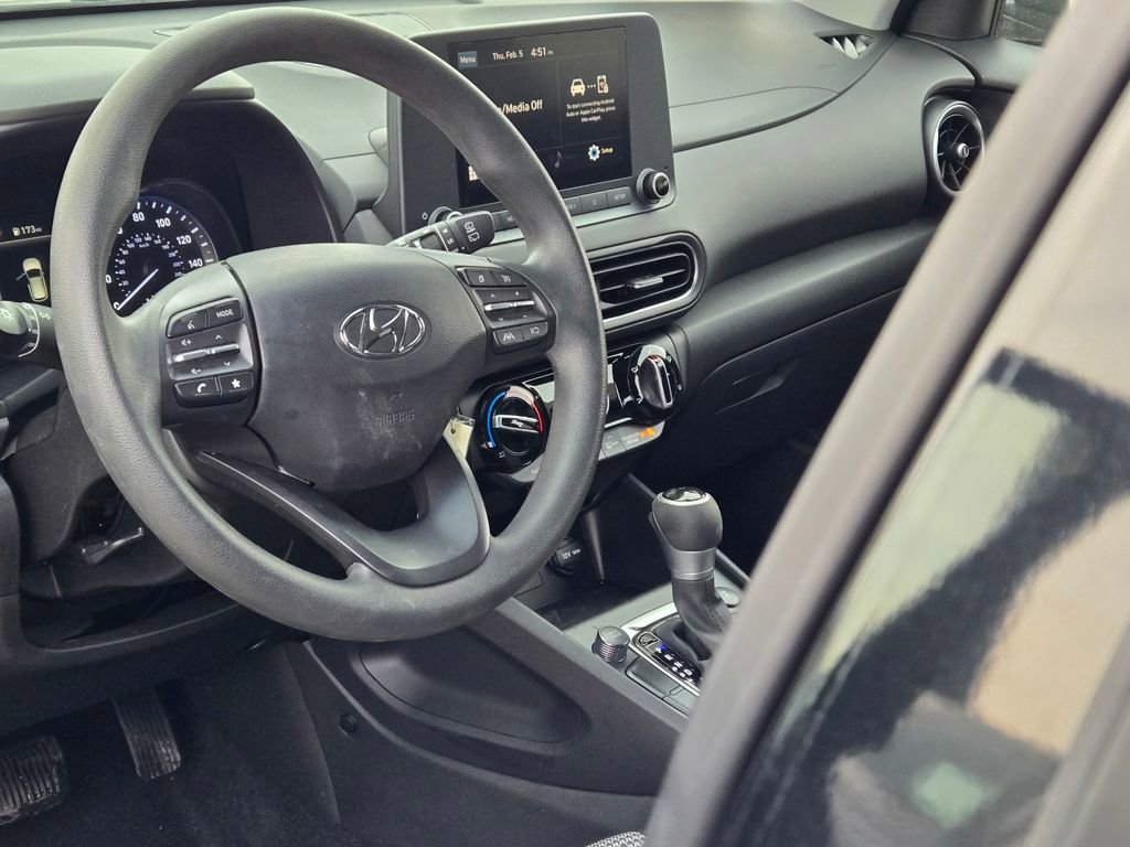 Certified 2023 Hyundai Kona SE image 29