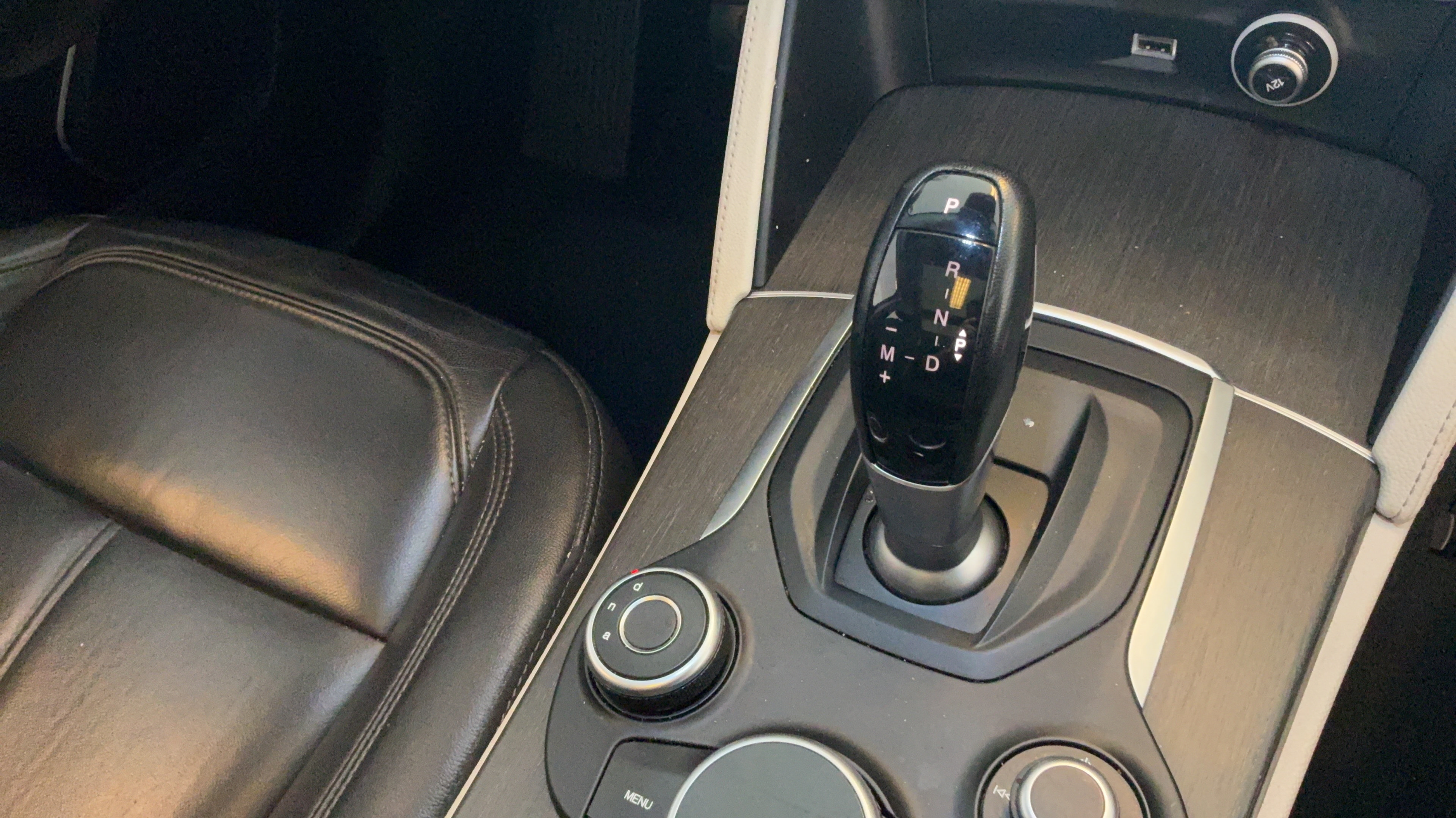 Used 2019 Alfa Romeo Stelvio Ti w/ Nero Edizione AWD/4WD image 47
