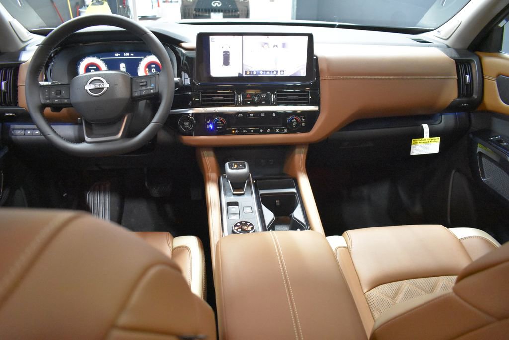 New 2026 Nissan Pathfinder Platinum image 13