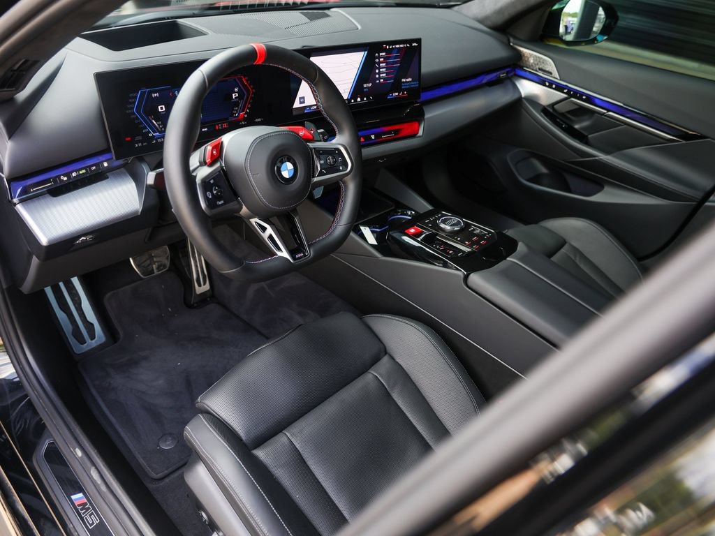 Used 2026 BMW M5 Touring AWD/4WD image 4