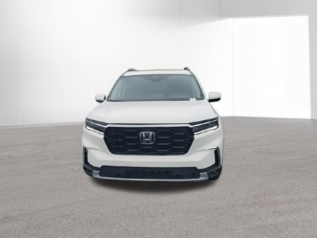 Used 2023 Honda Pilot Touring image 3