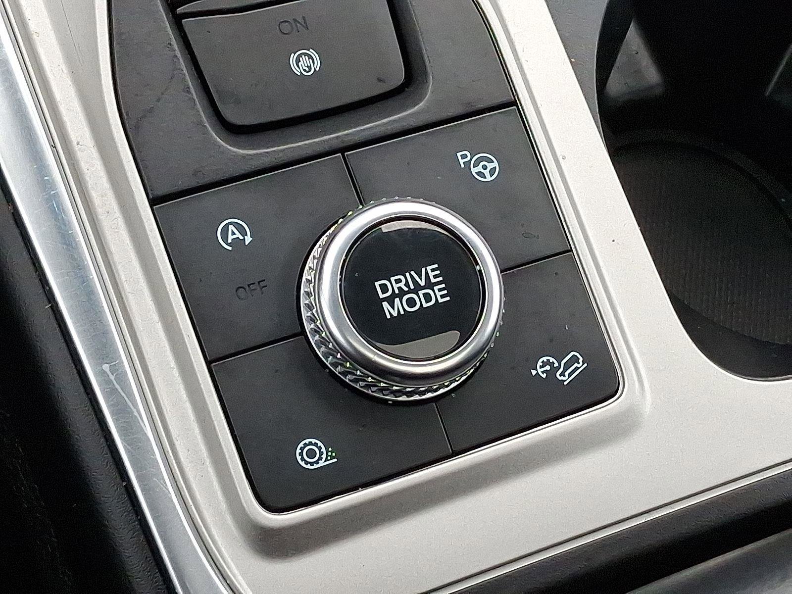 Used 2023 Ford Explorer Platinum w/ Technology Package image 26