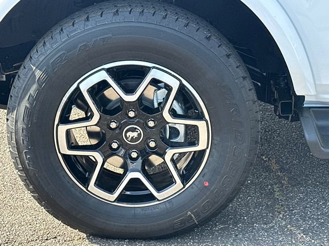 New 2026 Ford Bronco Outer Banks image 12