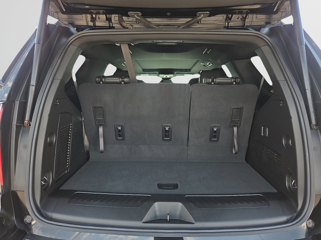 Used 2024 Chevrolet Tahoe LT RWD image 10