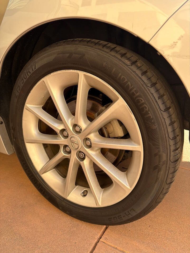 Used 2012 Lexus CT 200h Premium w/ Premium Audio Pkg image 31