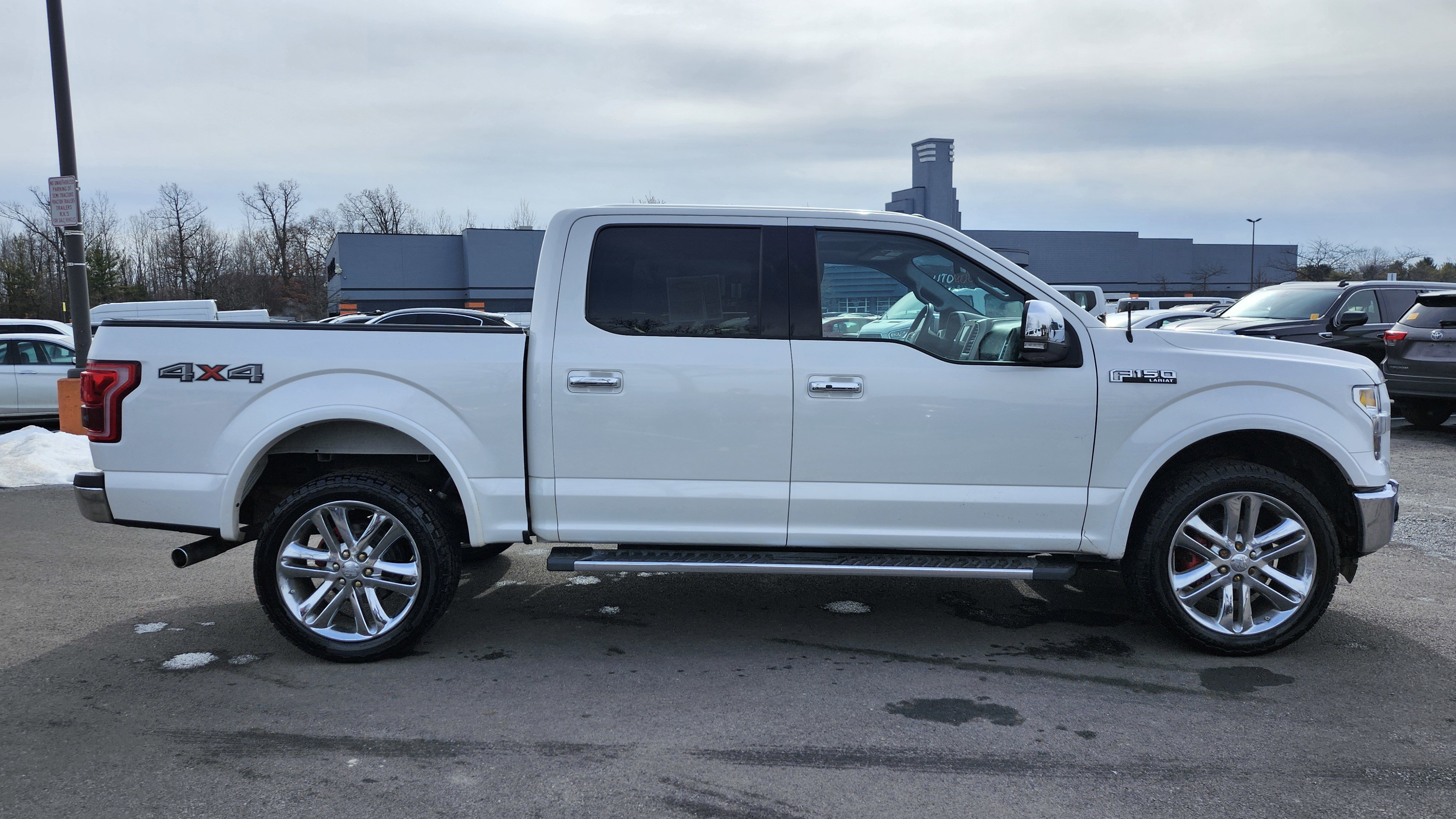 Used 2016 Ford F150 Lariat image 21