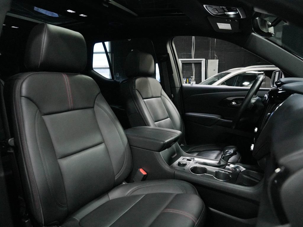 Used 2023 Chevrolet Traverse RS w/ LPO, Floor Liner Package AWD/4WD image 42
