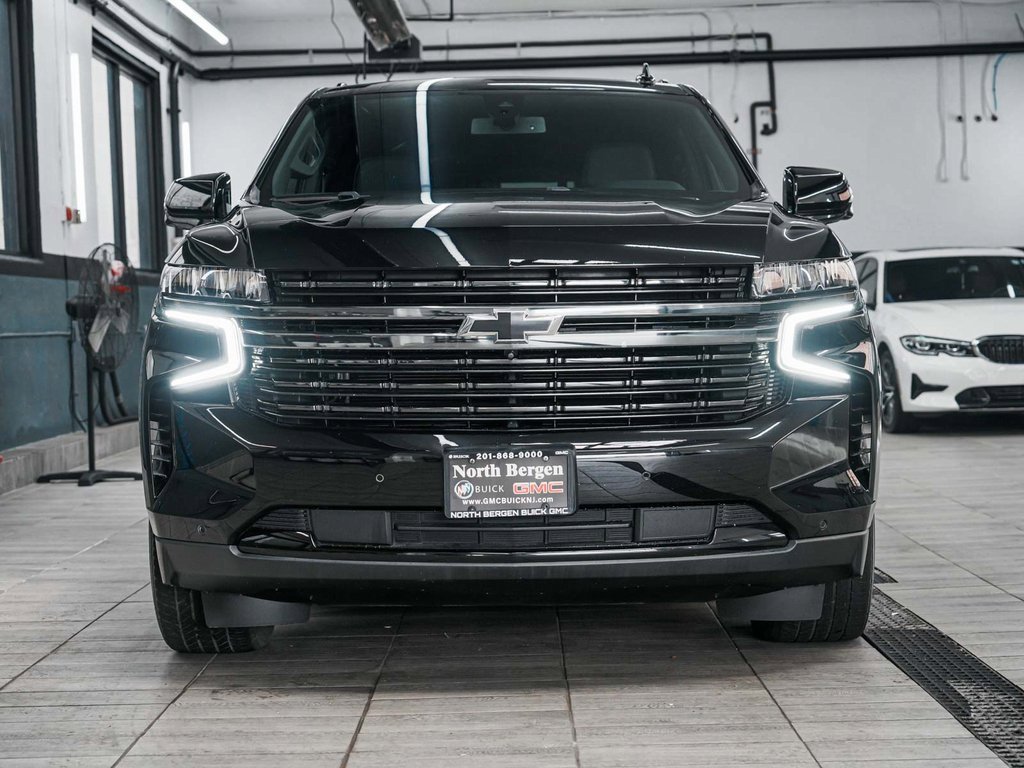 Used 2022 Chevrolet Suburban RST w/ Sport Performance Package image 2