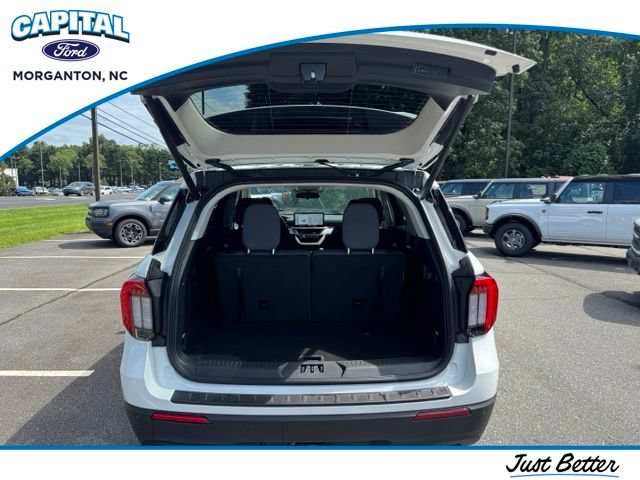New 2026 Ford Explorer Active RWD image 7