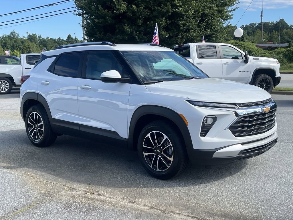 New 2026 Chevrolet TrailBlazer LT w/ Driver Confidence Package image 2