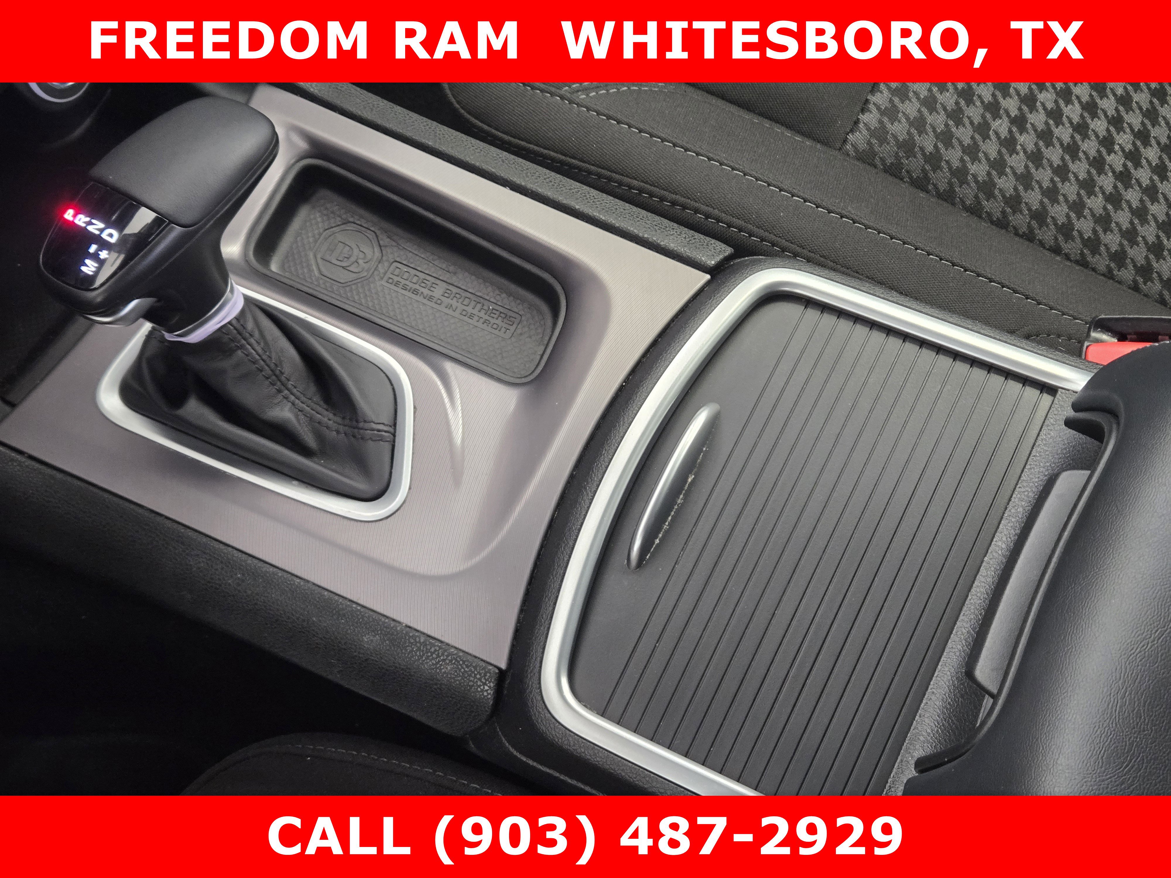 Used 2023 Dodge Charger SXT image 14