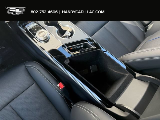 New 2026 Cadillac Lyriq Luxury w/ LPO, Floor Liner Package AWD/4WD image 18