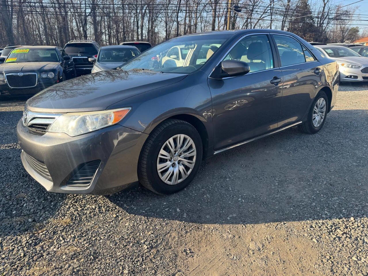 Used 2014 Toyota Camry LE FWD image 4