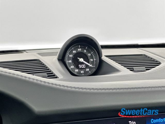 Used 2026 Porsche 911 Carrera RWD image 32