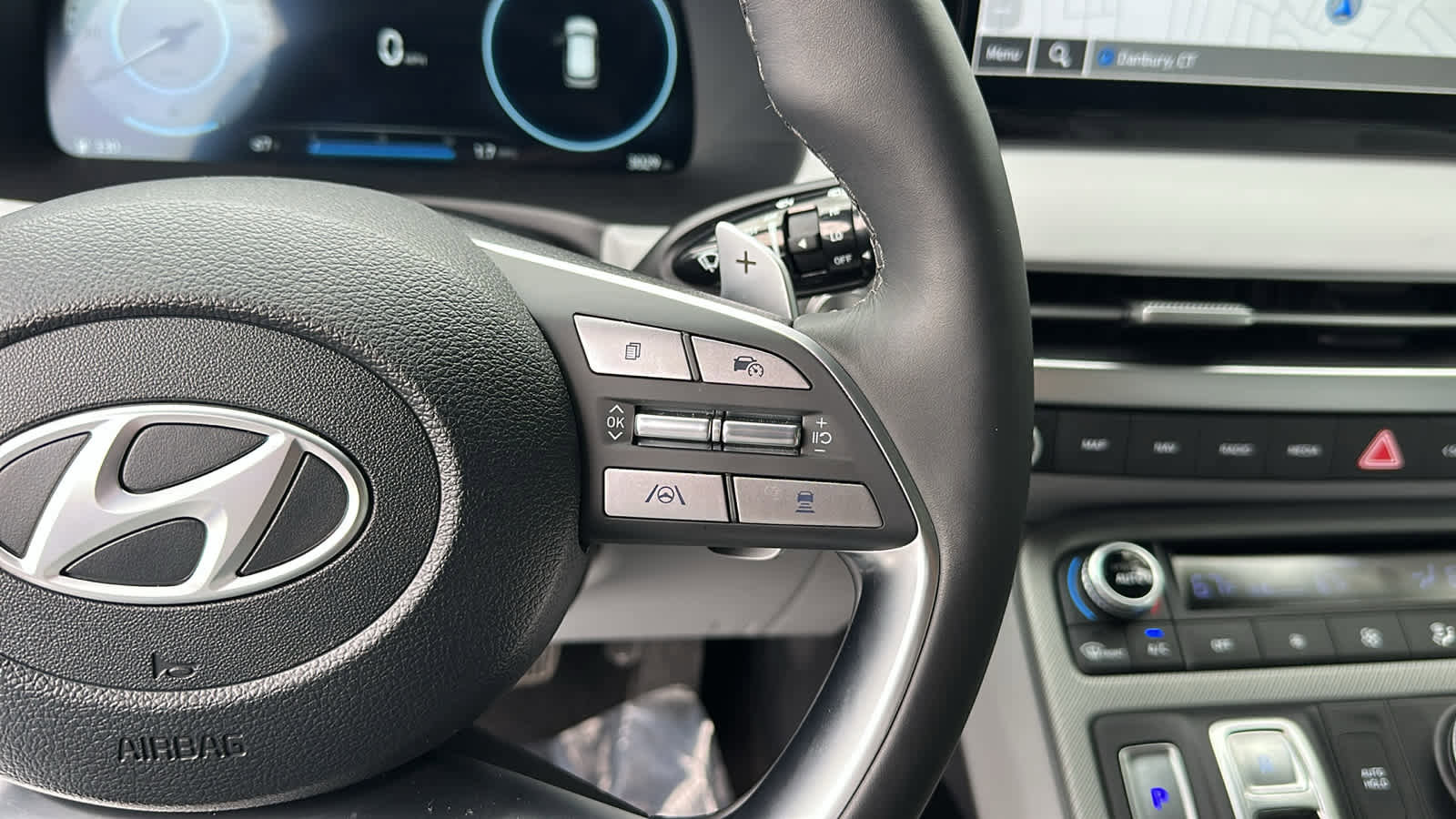 Used 2025 Hyundai Palisade SEL image 16