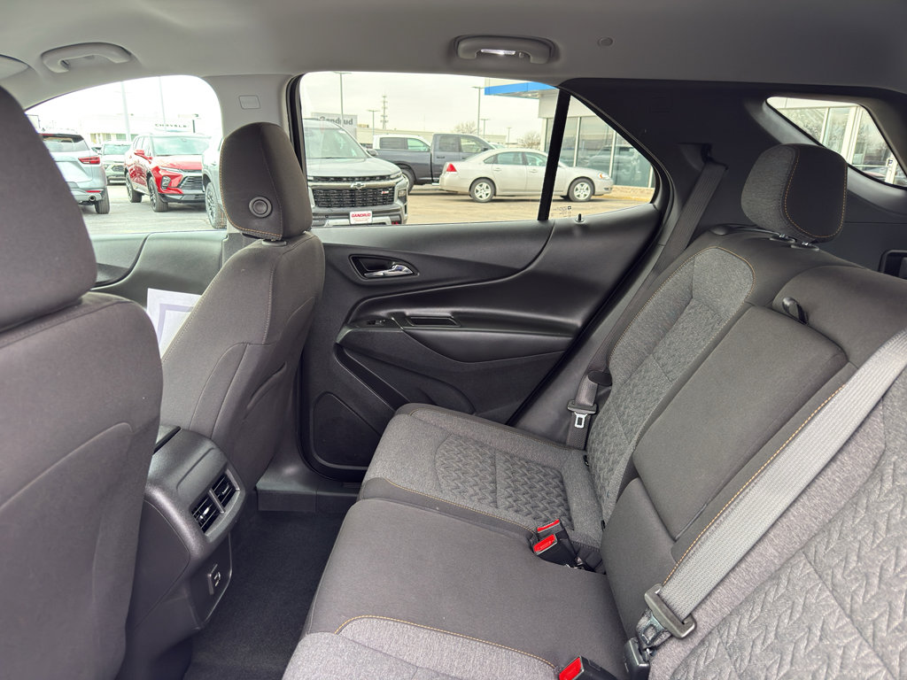 Used 2022 Chevrolet Equinox LT image 32