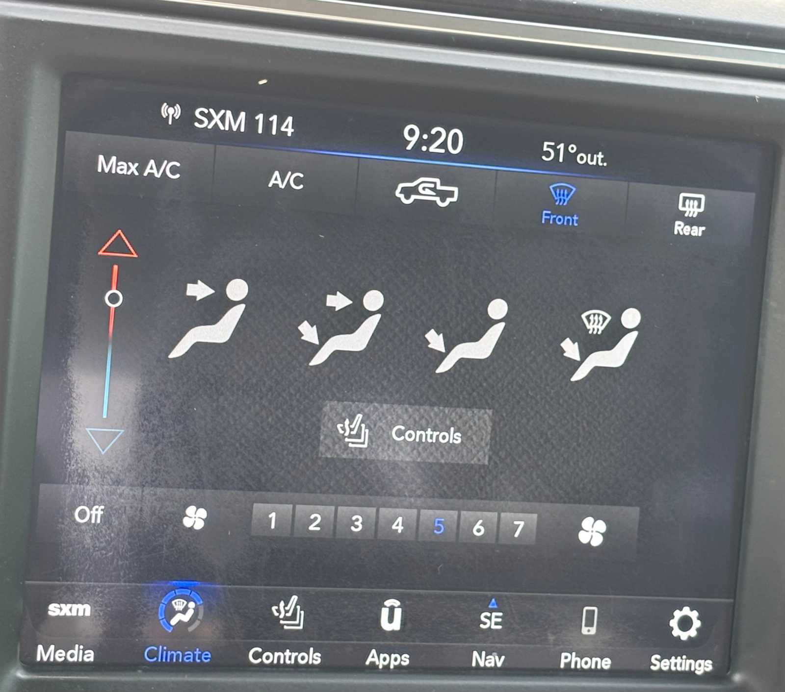 Used 2020 RAM 1500 Classic SLT w/ Luxury Group image 27