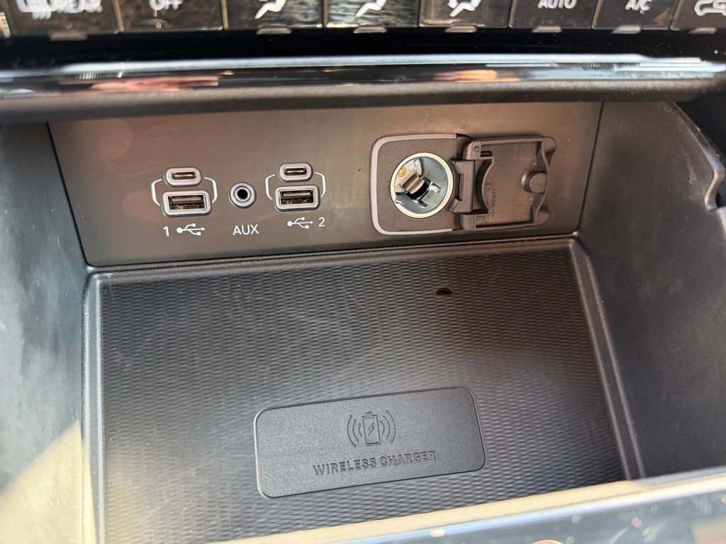 Certified 2025 Jeep Grand Cherokee Summit w/ Adv Protech Group IV image 27