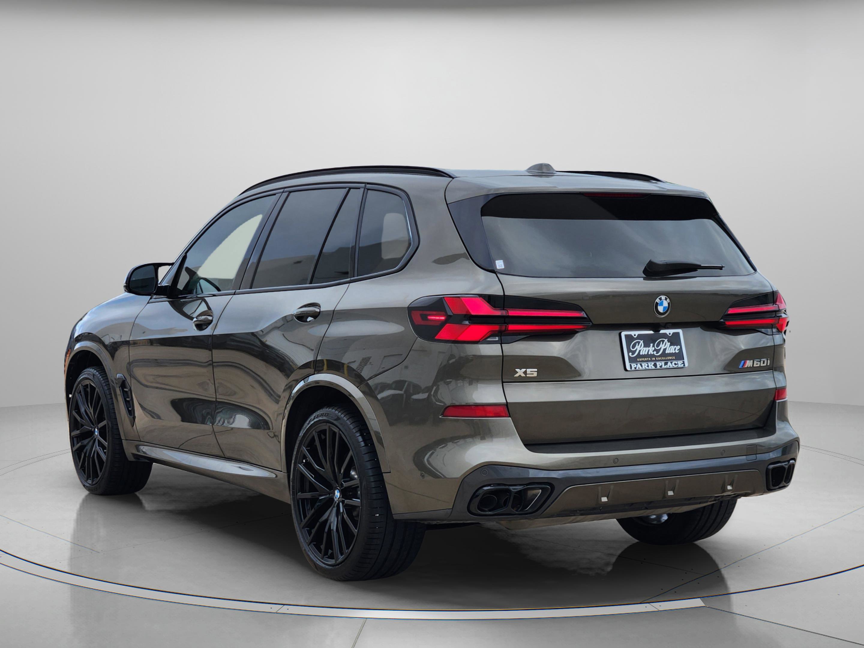 Used 2024 BMW X5 M60i w/ Executive Package AWD/4WD image 3