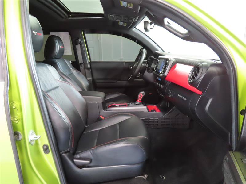 Used 2022 Toyota Tacoma TRD Pro AWD/4WD image 35