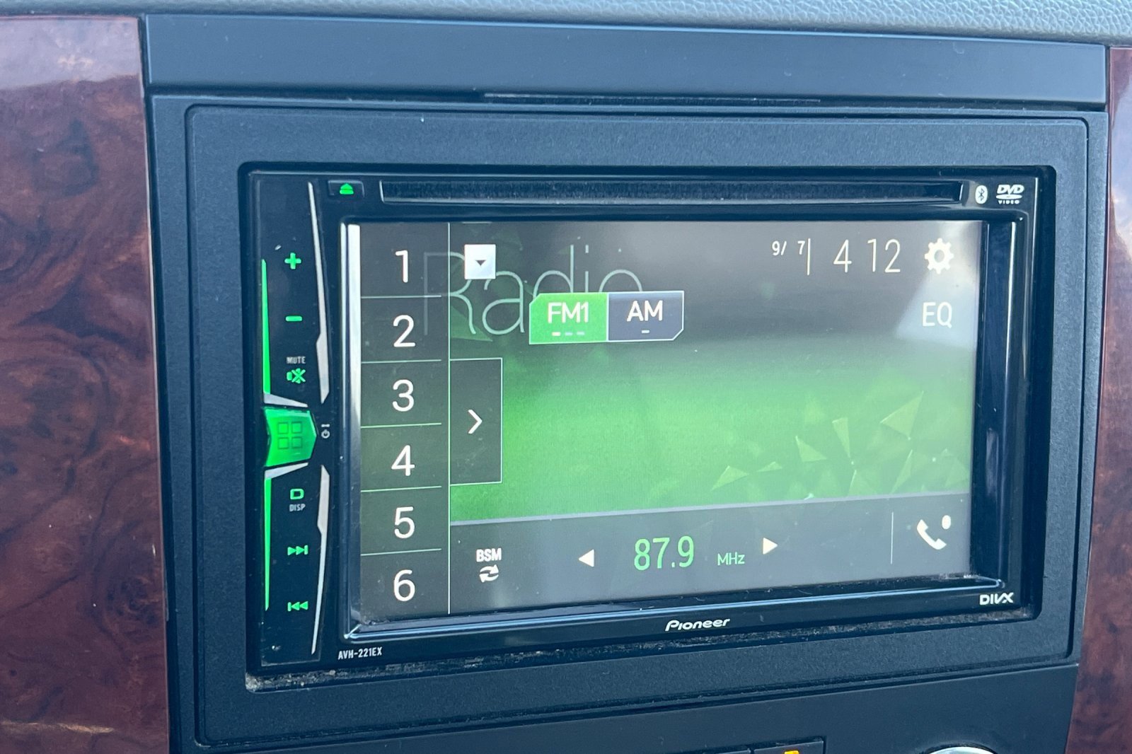 Used 2013 Chevrolet Tahoe LT w/ Luxury Package image 17