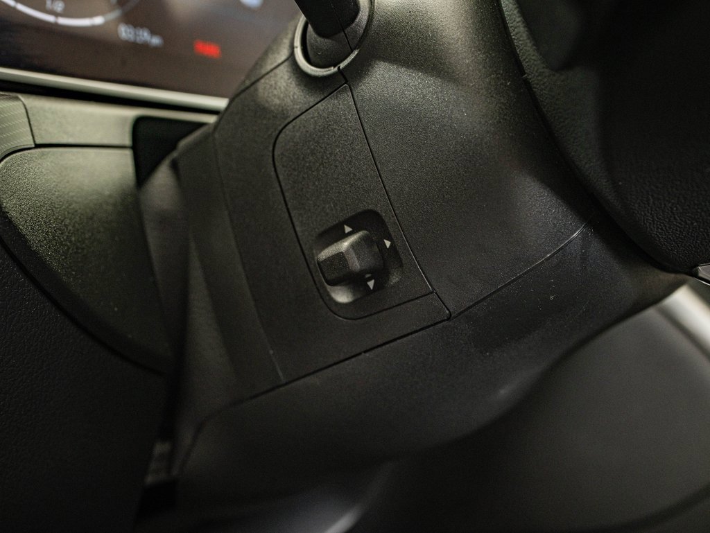 Certified 2025 Mercedes-Benz C 300 4MATIC Sedan image 25