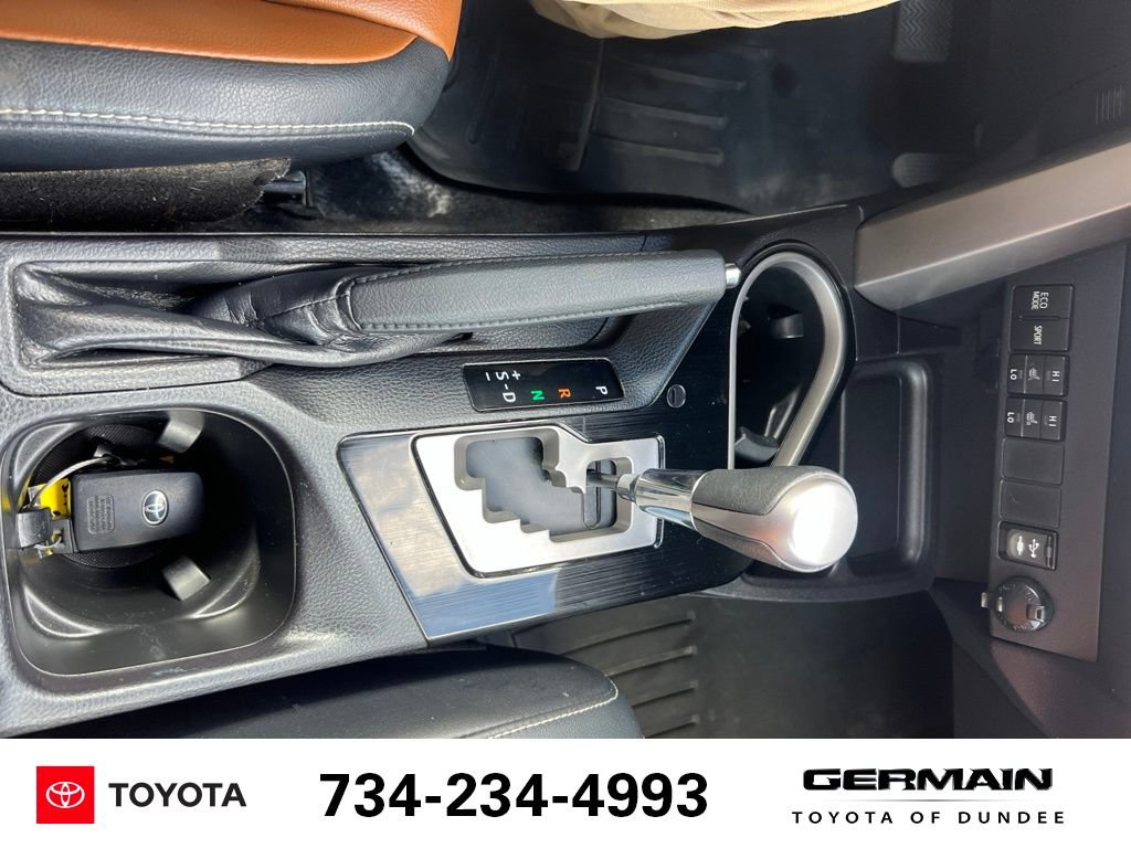 Used 2016 Toyota RAV4 Limited AWD/4WD image 24