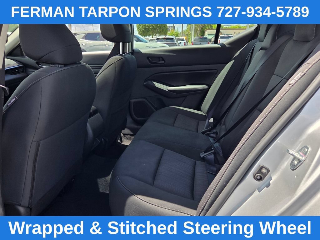 Used 2024 Nissan Altima 2.5 SV w/ SV Premium Package FWD image 16