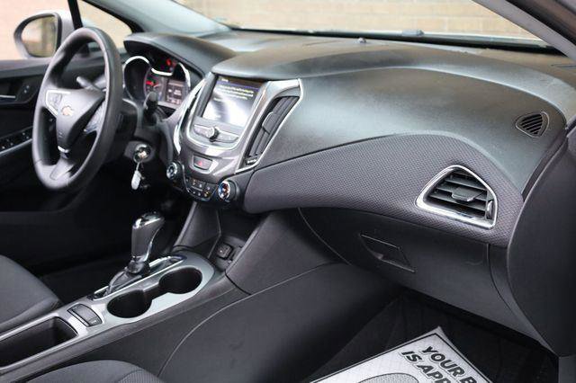 Used 2019 Chevrolet Cruze LS w/ LS Convenience Package image 22