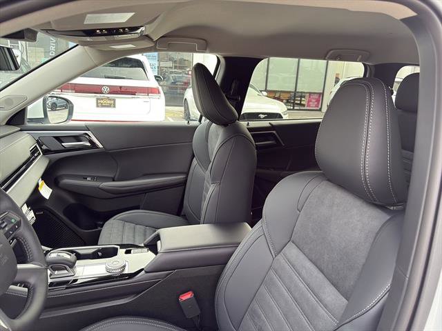 New 2026 Mitsubishi Outlander SE AWD/4WD image 15