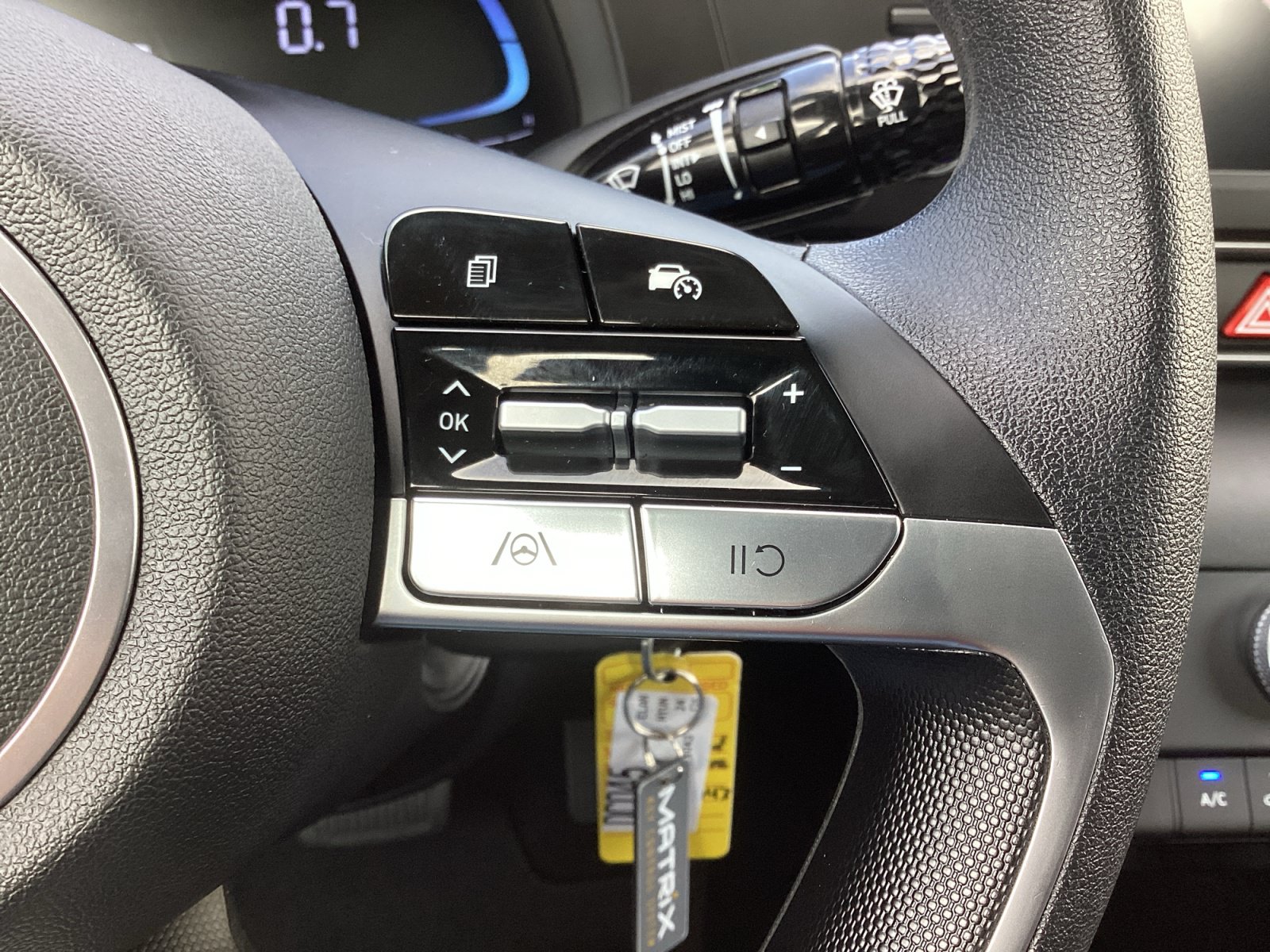Used 2024 Hyundai Elantra SE FWD image 6