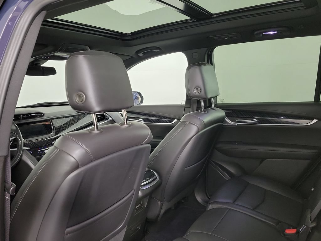 Certified 2024 Cadillac XT6 Premium Luxury FWD image 11