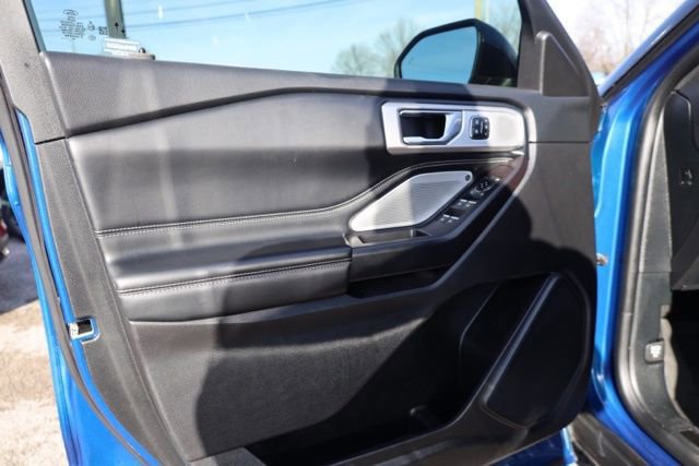 Used 2020 Ford Explorer ST w/ Premium Technology Package image 21