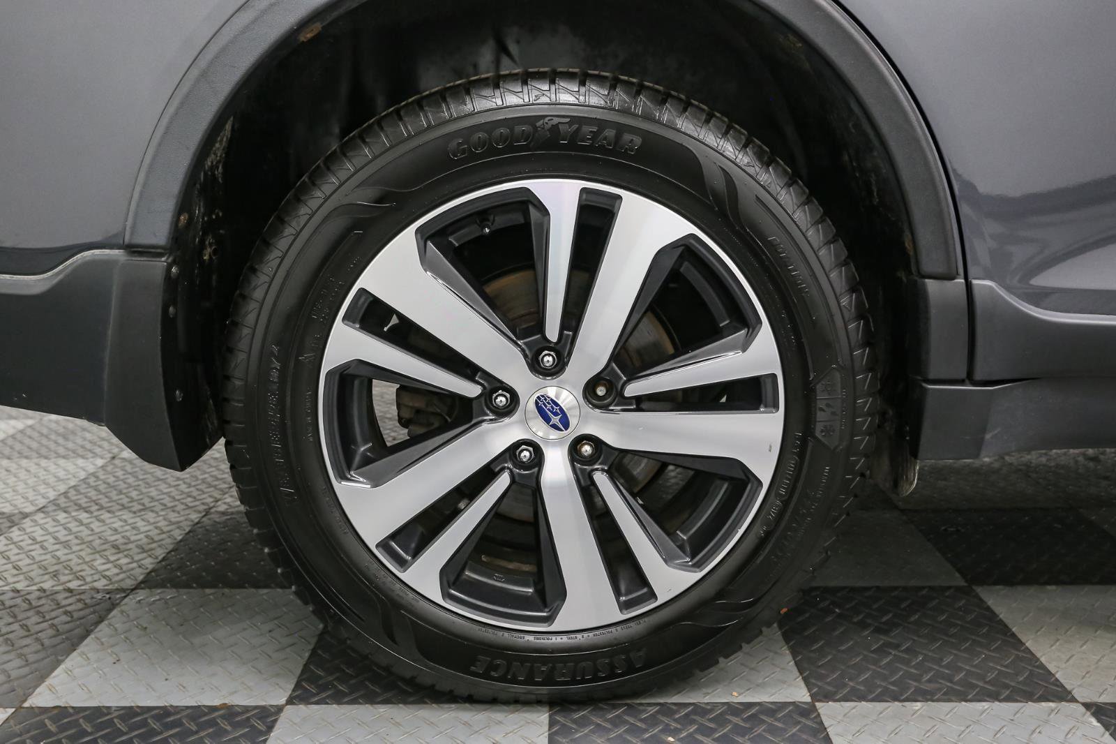 Used 2019 Subaru Outback 2.5i Limited w/ Protection Package #1 image 17