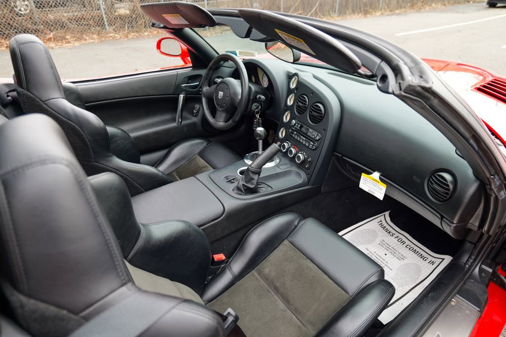Used 2004 Dodge Viper SRT-10 image 41