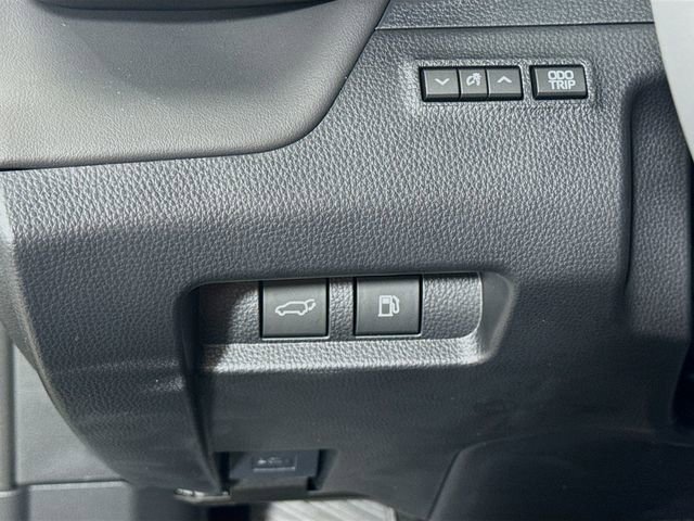 New 2026 Toyota Crown Signia image 19