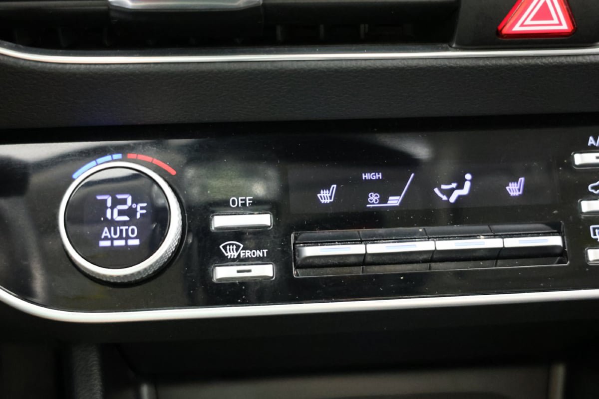Used 2022 Hyundai Sonata SEL w/ Convenience Package FWD image 8