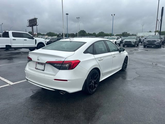 Used 2023 Honda Civic Sport image 4