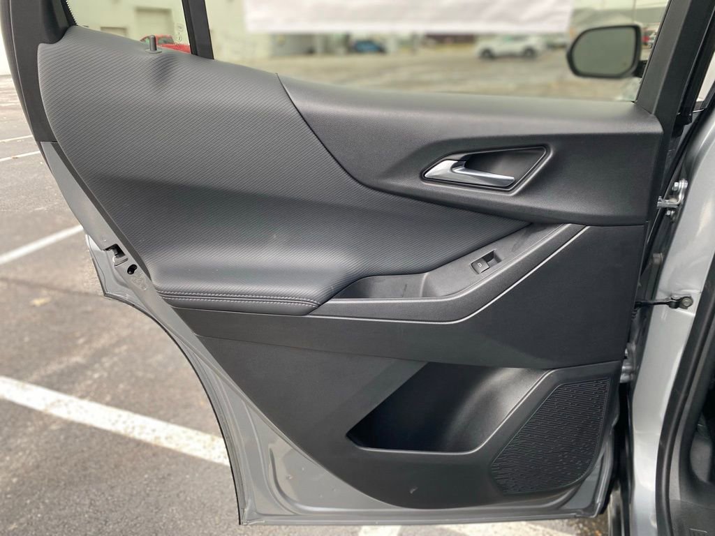 New 2026 Chevrolet Equinox LT w/ Convenience Package II image 16