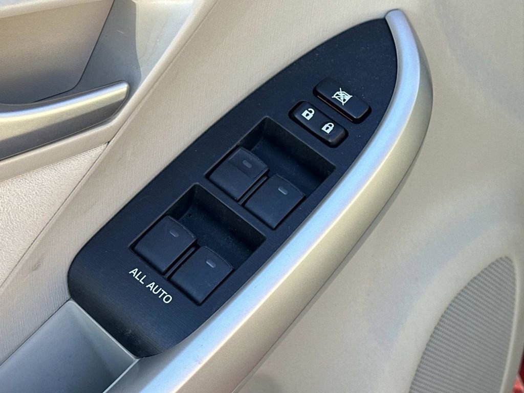 Used 2015 Toyota Prius Four image 23