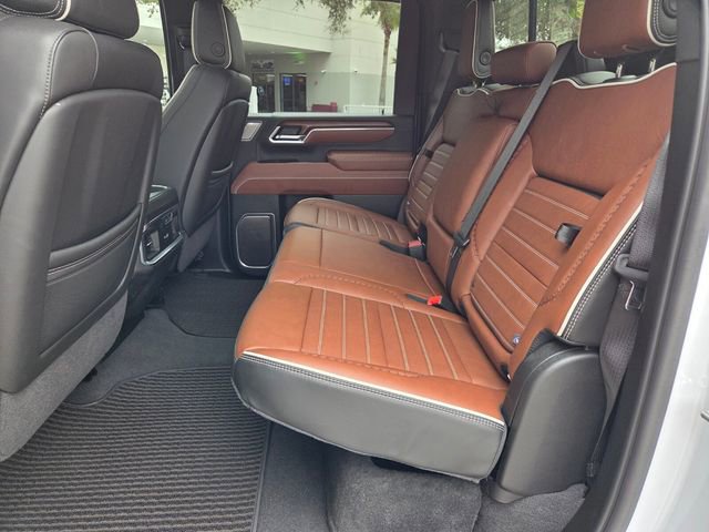Used 2025 GMC Sierra 2500 Denali Ultimate image 8