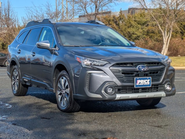 Used 2025 Subaru Outback Touring XT image 3