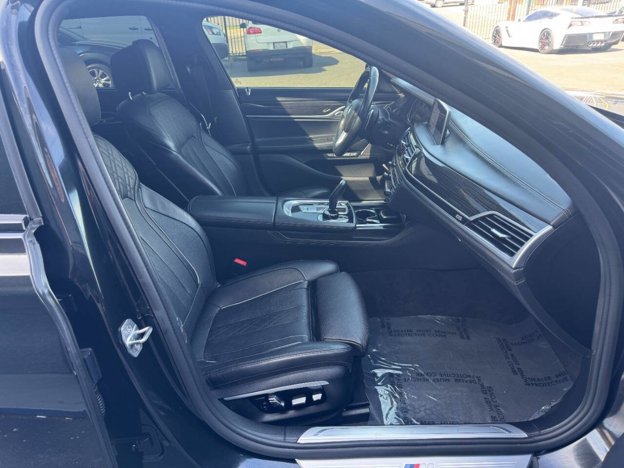 Used 2016 BMW 750i RWD image 12