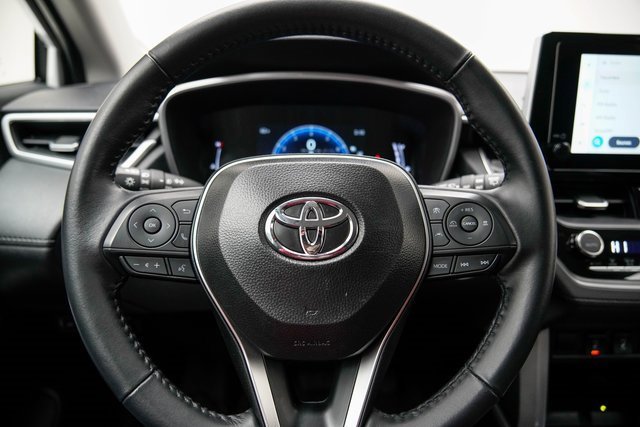 Certified 2025 Toyota Corolla Cross XLE image 23