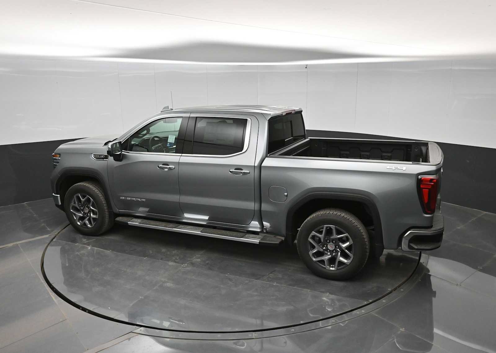 New 2026 GMC Sierra 1500 SLT w/ SLT Premium Plus Package AWD/4WD image 25