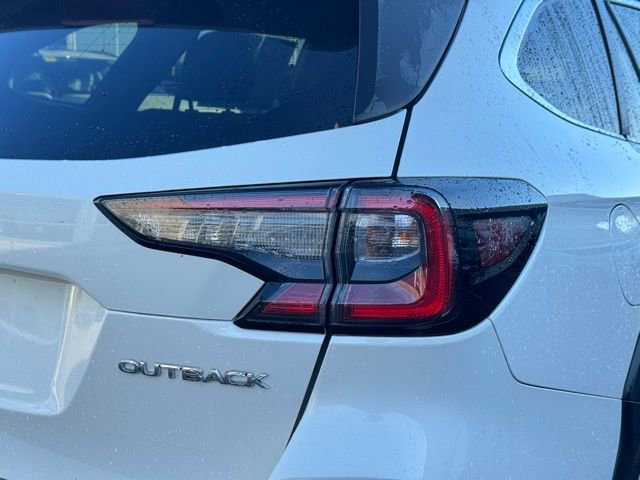 Used 2024 Subaru Outback Premium image 9