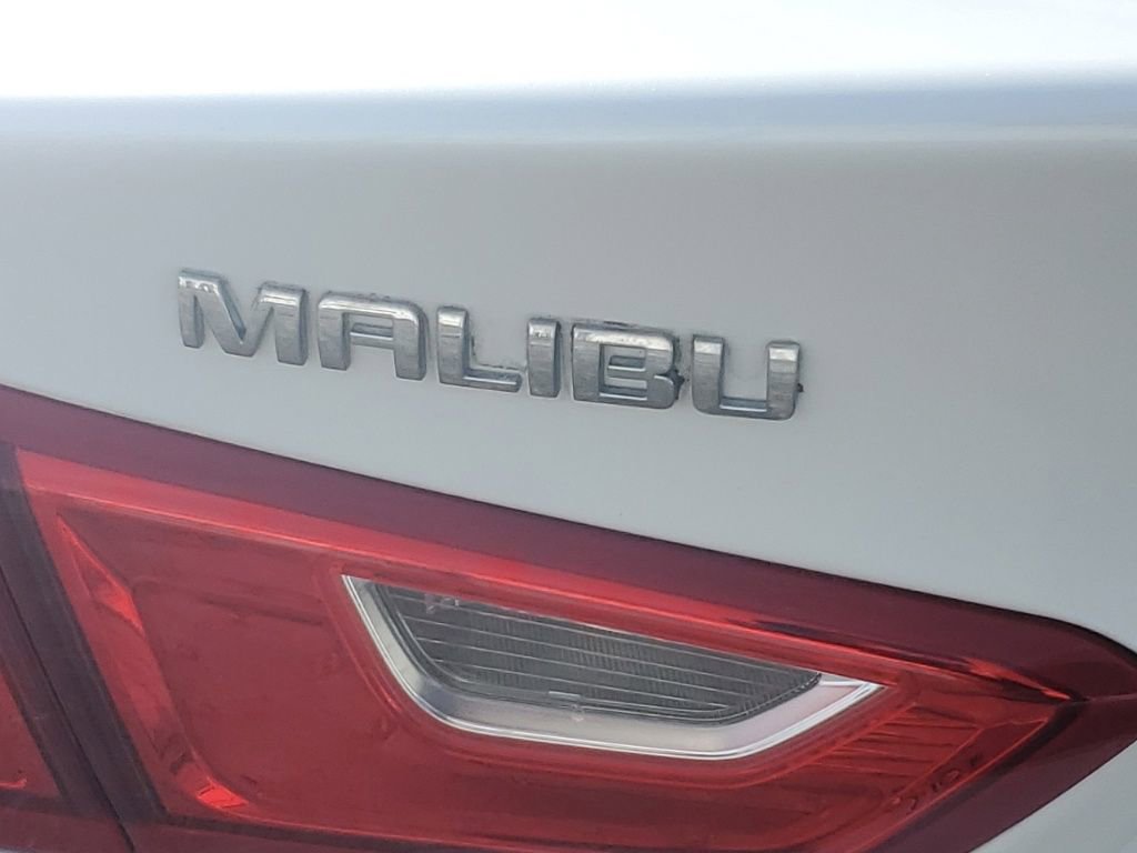 Used 2016 Chevrolet Malibu Hybrid w/ Leather Package image 7