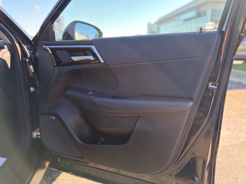 Used 2025 Mitsubishi Outlander SE AWD/4WD image 16