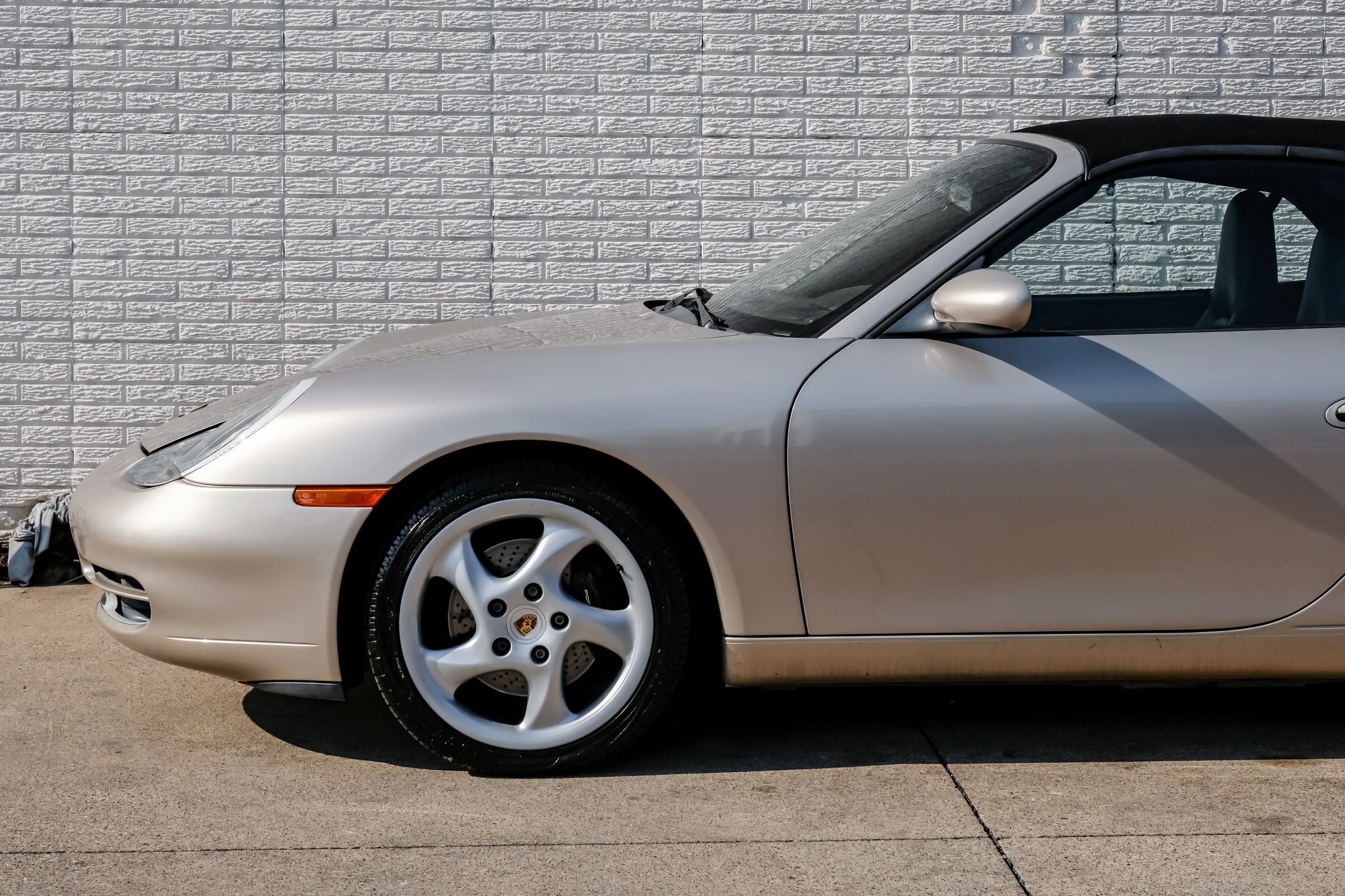 Used 2000 Porsche 911 Cabriolet image 12